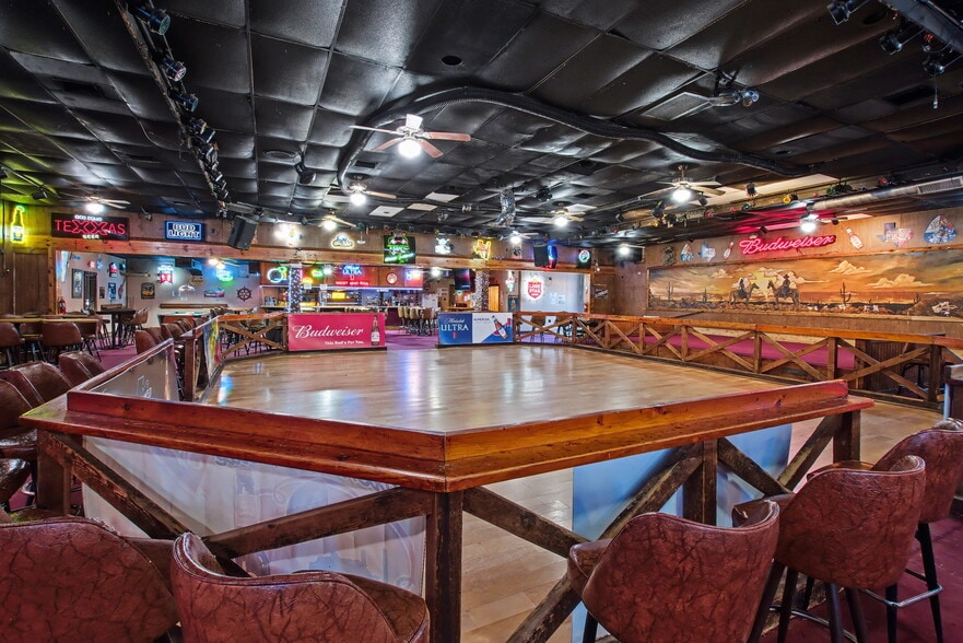 More Photos Of 15615 E State Highway 29, Buchanan Dam Restaurant For Sale