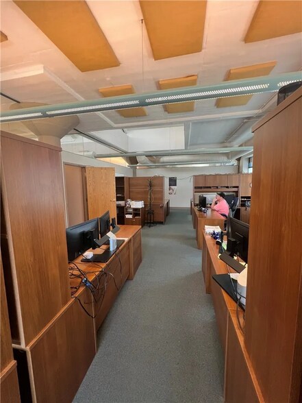 More Photos Of 28 W North St, Danville Office For Sale