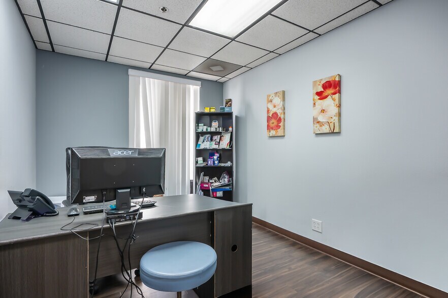 More Photos Of 630 S Rancho Dr, Las Vegas Medical For Lease