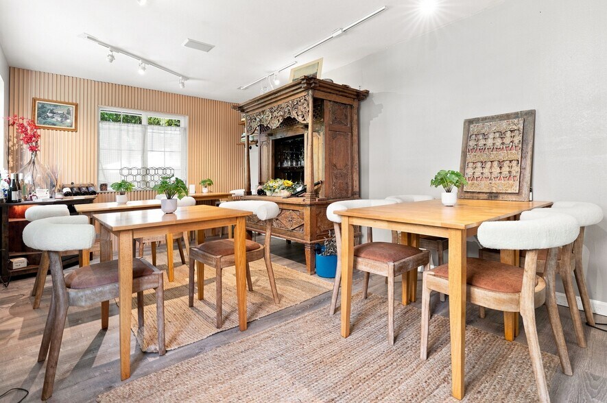 More Photos Of 21360 SW Hillsboro Hwy, Newberg Winery Vineyard For Sale