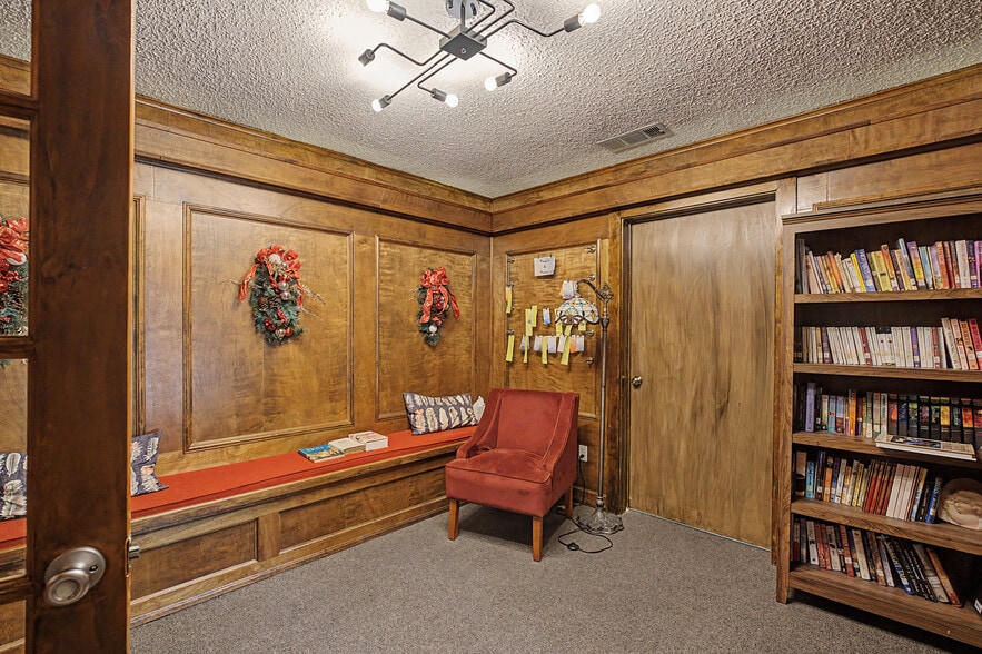 More Photos Of 2111 Skyline Dr, Mesquite Religious Facility For Sale