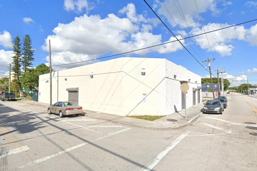 Primary Photo Of 702 NW 5th Ave, Miami Freestanding For Lease