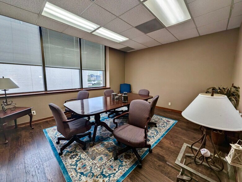 More Photos Of 416 N Stanton St, El Paso Office For Lease