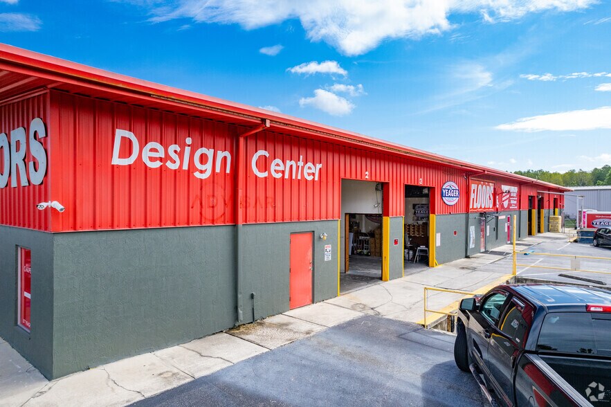 More Photos Of 2310 Success Dr, Odessa Warehouse For Lease