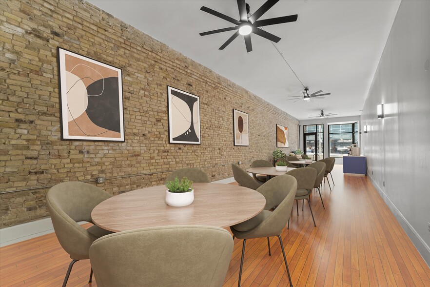 More Photos Of 532 N Water St, Milwaukee Office For Lease