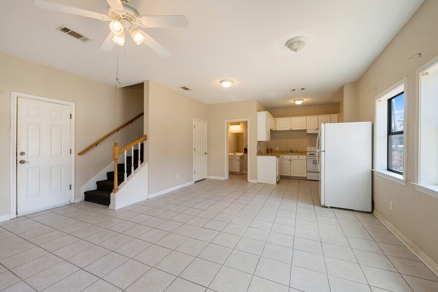 More Photos Of 5205 Hudson Bend Rd, Austin Light Manufacturing For Sale