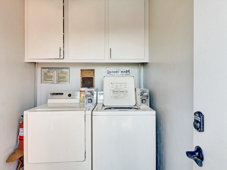 More Photos Of 525 S Thornhill Rd, Palm Springs Apartments For Sale