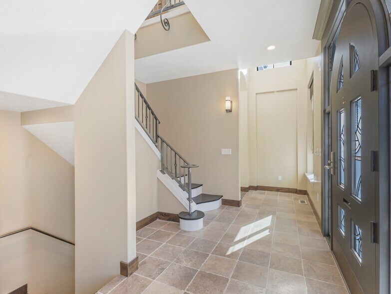 More Photos Of 485 S 100 E, Bountiful Office Residential For Sale