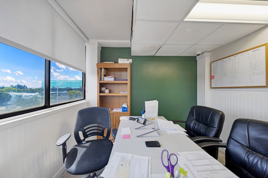 More Photos Of 4011 W Flagler St, Miami Loft Creative Space For Sale