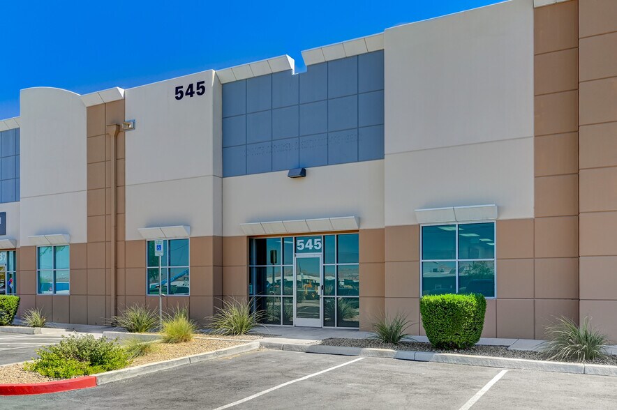 Primary Photo Of 545 W Sunset Rd, Henderson Flex For Sale