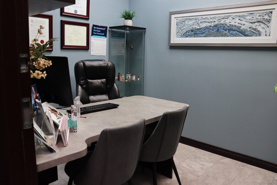 More Photos Of 1507 S Hiawassee Rd, Orlando Medical For Lease