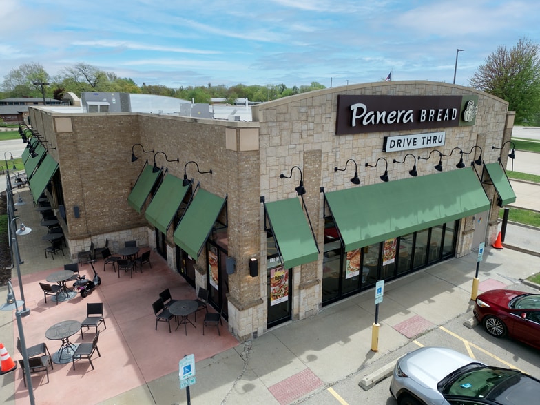 More Photos Of 1101 W Bird Blvd, Peoria Restaurant For Sale