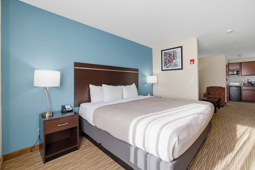 More Photos Of 1575 S Meridian Rd, Meridian Hotel For Sale