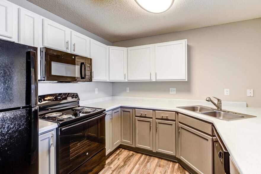 More Photos Of 110 E 1st St, Chaska Apartments For Lease