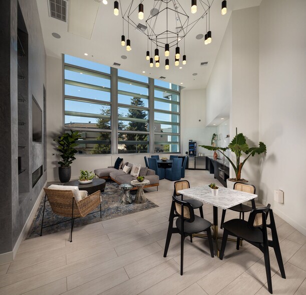 More Photos Of 11924 W Washington Blvd, Los Angeles Apartments For Lease