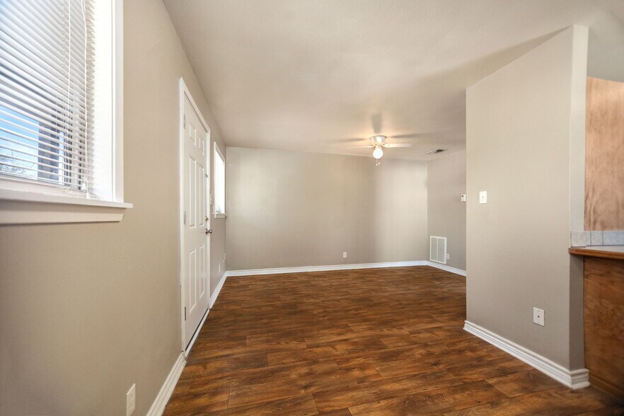 More Photos Of , Lufkin Multifamily For Sale