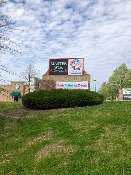 More Photos Of 1100 NE Douglas St, Lee's Summit Fast Food For Lease
