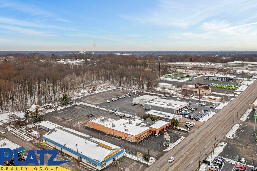 More Photos Of 3864 Youngstown Rd SE, Warren Restaurant For Sale