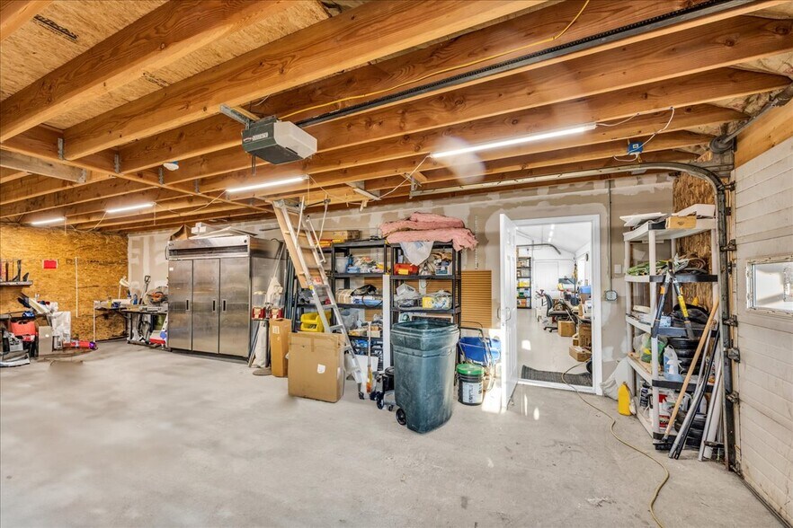 More Photos Of 357 W Main St, Searsport Freestanding For Sale