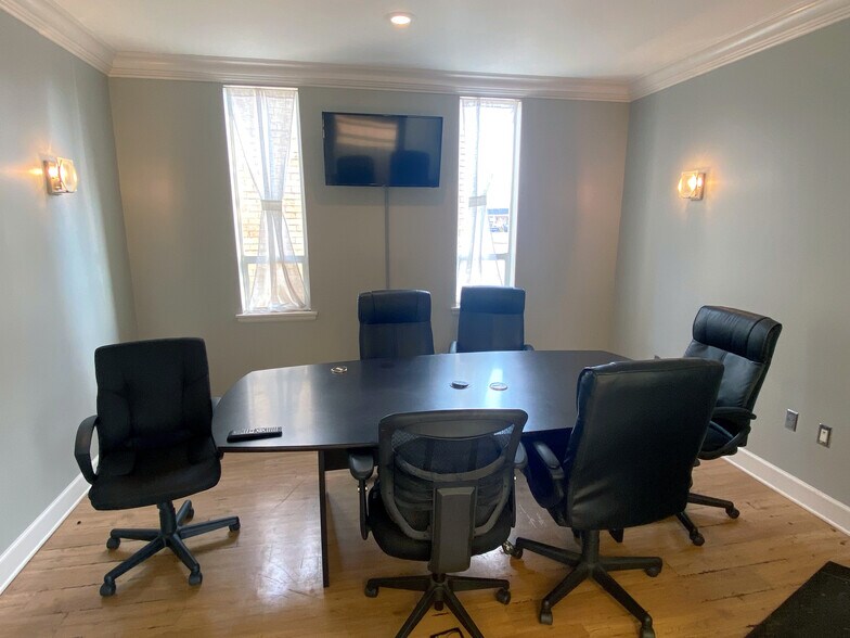 More Photos Of 11 Midtown Park E, Mobile Medical For Lease