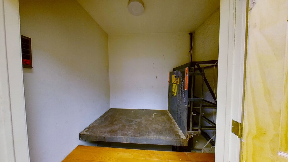 More Photos Of 129 E 124th St, New York Loft Creative Space For Lease