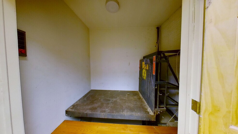 More Photos Of 129 E 124th St, New York Loft Creative Space For Lease