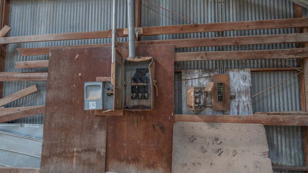 More Photos Of 134 Castleberry st, Pelham Warehouse For Sale