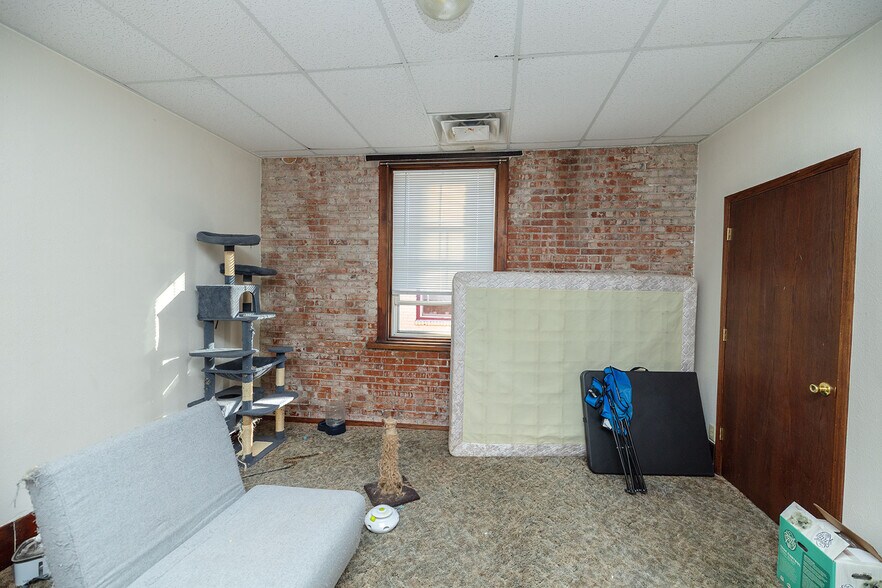 More Photos Of 116 W Pine Ave, El Dorado Office Residential For Sale