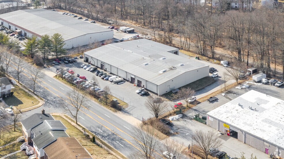 More Photos Of 12340 Owings Mills Blvd, Reisterstown Warehouse For Sale