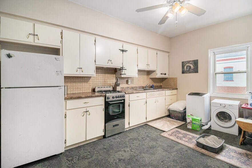 More Photos Of 107 E Main St, Deshler Storefront Retail Residential For Sale