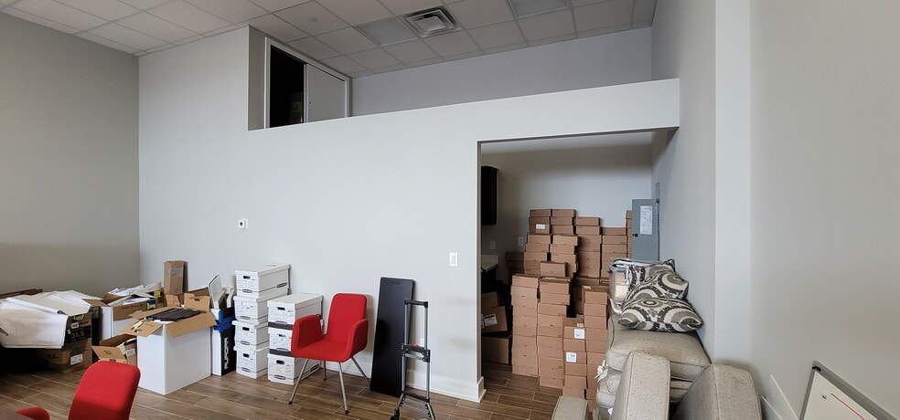 More Photos Of 614 N Front St, Philadelphia Apartments For Lease