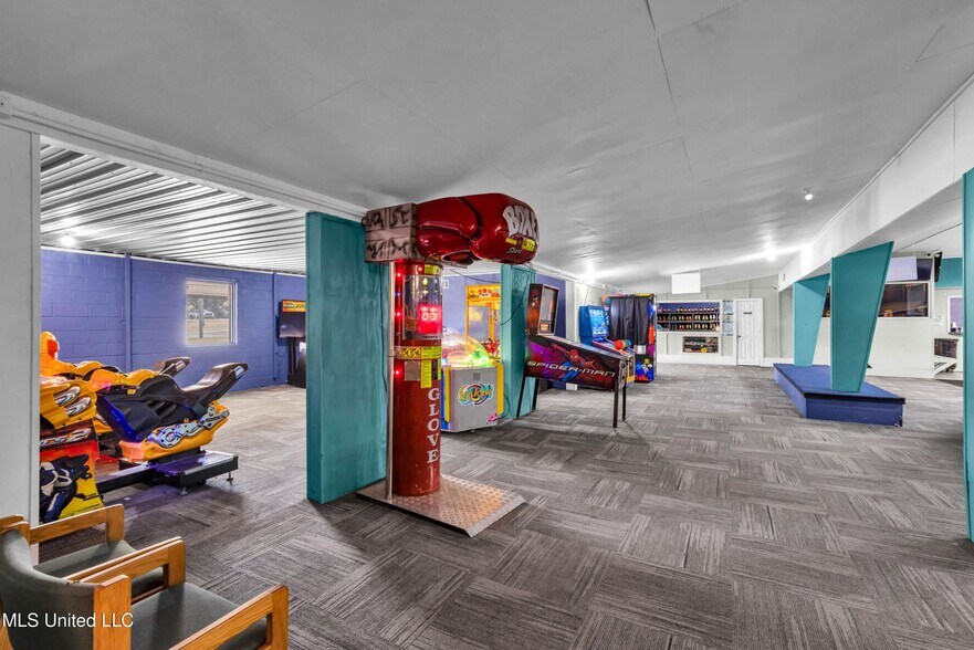 More Photos Of 6238 MS-198, Lucedale Specialty For Sale