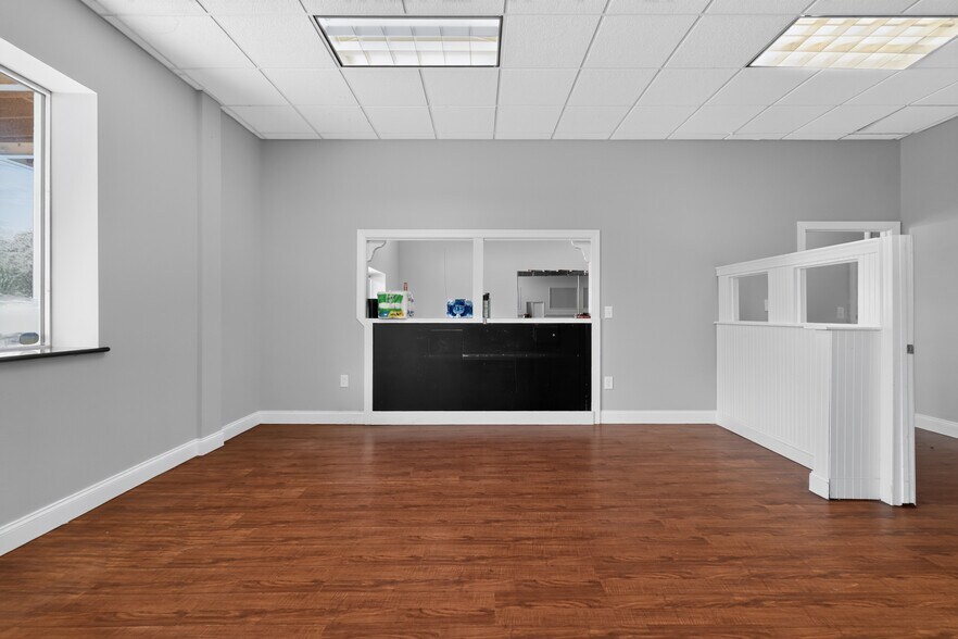 More Photos Of 1512 Garner Rd, Raleigh Warehouse For Lease