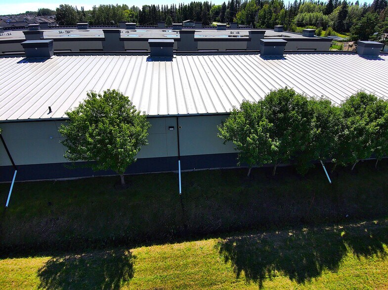 More Photos Of 9903 209 St NW, Edmonton Warehouse For Sale