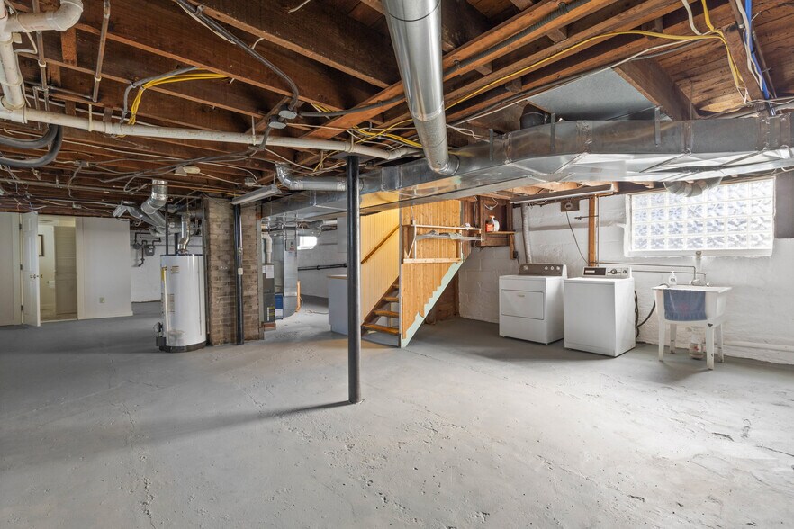 More Photos Of 62 Empire Blvd, Rochester Medical For Sale