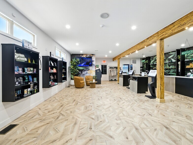 More Photos Of 831 Hamilton St, Somerset Freestanding For Sale