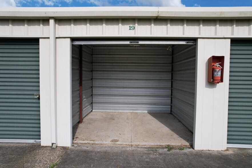 More Photos Of 1811 Basile Eunice Hwy, Basile Self Storage For Sale