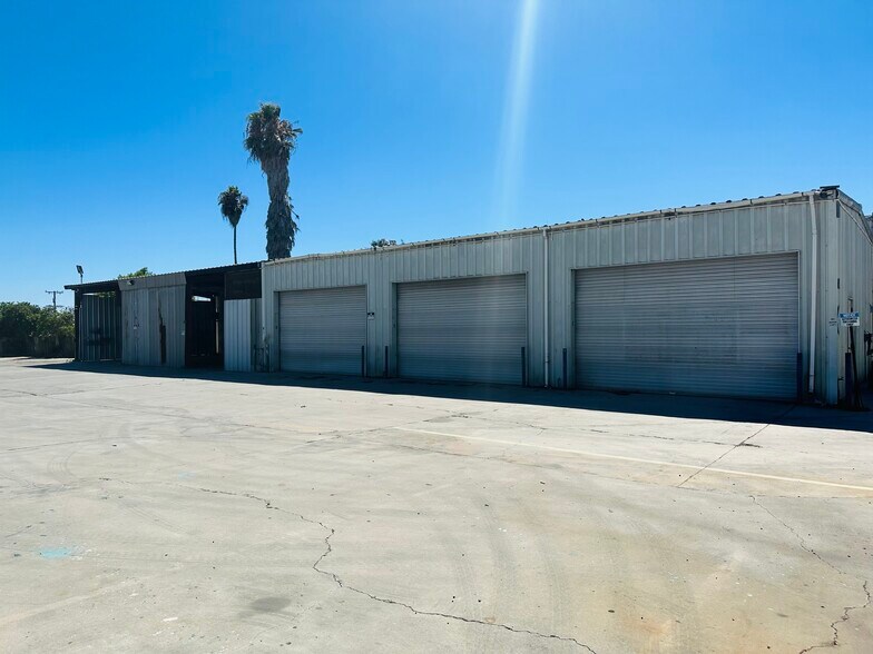 More Photos Of 396 E Compton Blvd, Gardena Land For Lease
