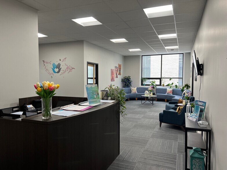 More Photos Of 133-141 State St, Springfield Storefront Retail Office For Sale