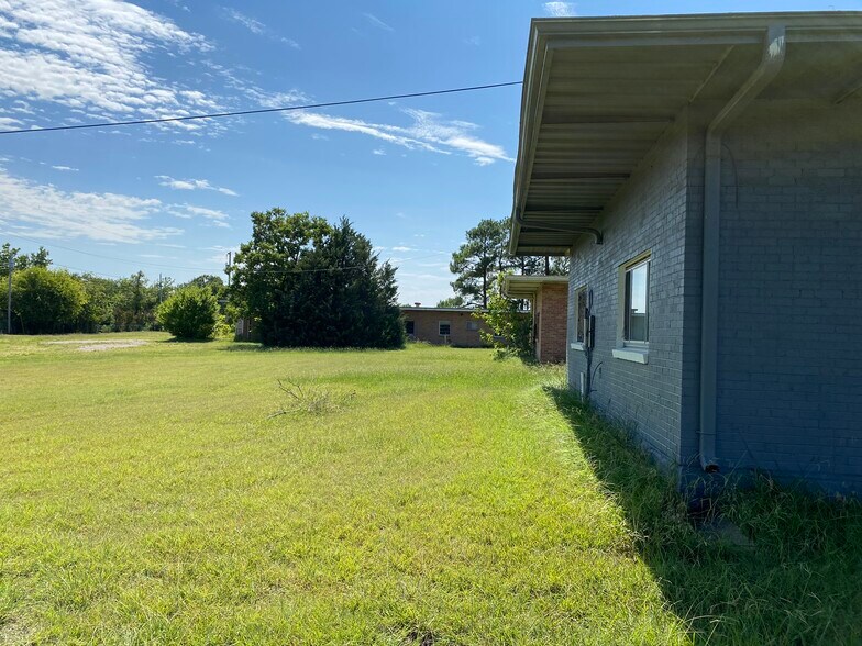 More Photos Of 5020 Sayle St, Greenville Assisted Living For Sale
