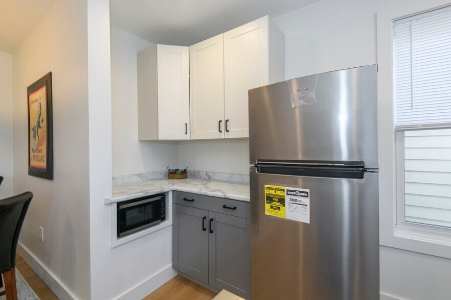 More Photos Of 109 S Lake St, Hustisford Storefront Retail Residential For Sale