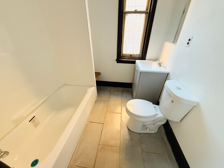 More Photos Of 315 N Front St, Harrisburg Apartments For Sale