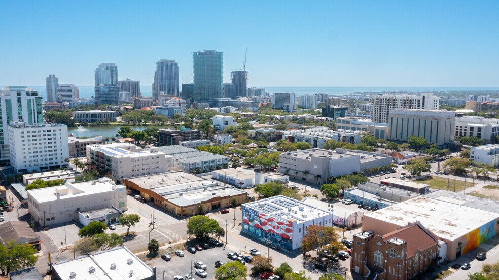 More Photos Of 290 9th St N, Saint Petersburg Storefront Retail Office For Lease