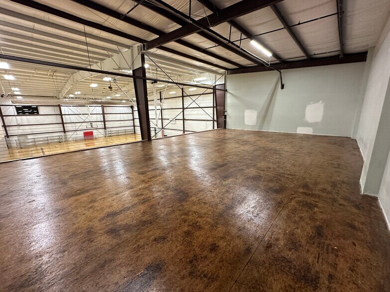 More Photos Of 4100 AL Highway 69, Guntersville Sports And Entertainment For Sale