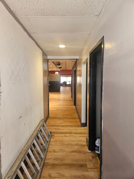 More Photos Of 220 Sycamore St, Oil City General Retail For Sale