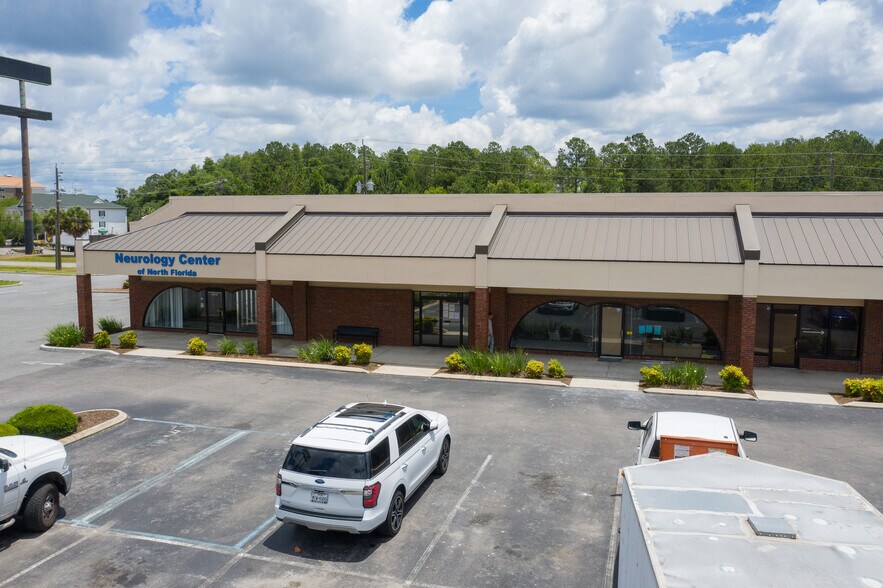 More Photos Of I-75 @ I-75 & U.S. 90, Lake City Unknown For Lease