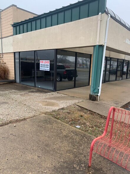 More Photos Of 5537-5597 Salem Ave, Dayton Unknown For Lease