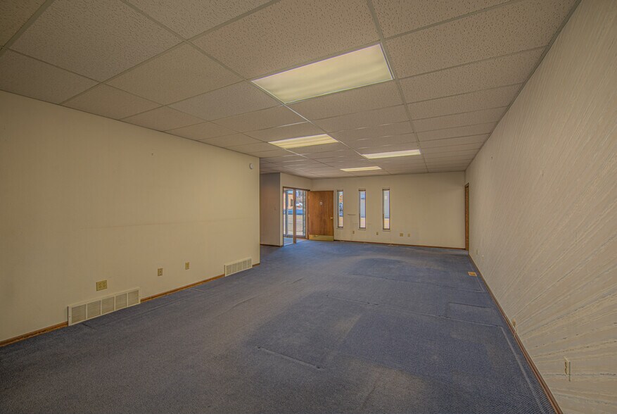 More Photos Of 701 N Grand Ave, Pueblo Office For Sale