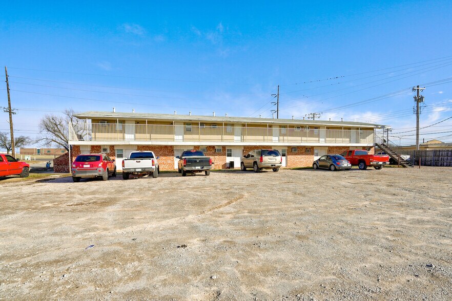 More Photos Of 2108 SW 51st St, Oklahoma City Apartments For Sale