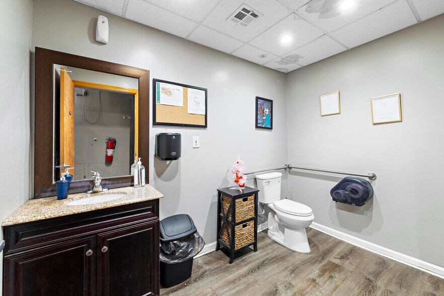 More Photos Of 400 S Pine Ave, South Amboy Restaurant For Sale
